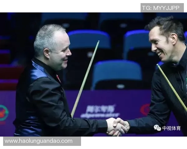 前进鹰与阿青年激战正酣谁能在这场较量中脱颖而出争夺胜利